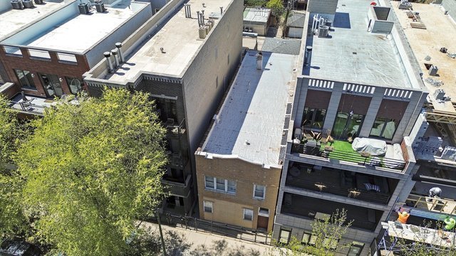 824 North California Avenue Chicago IL 60622