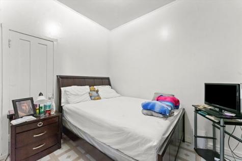 824 North California Avenue Chicago IL 60622