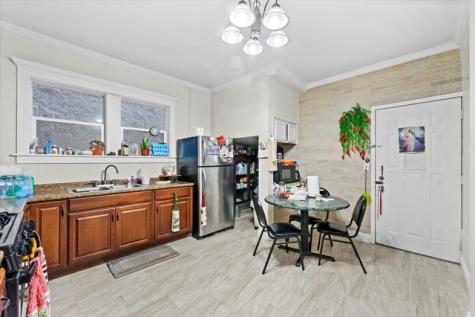 824 North California Avenue Chicago IL 60622
