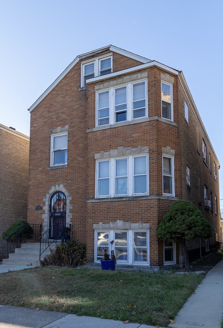 1626 South Home Avenue Berwyn IL 60402
