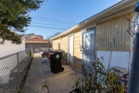 1626 South Home Avenue Berwyn IL 60402