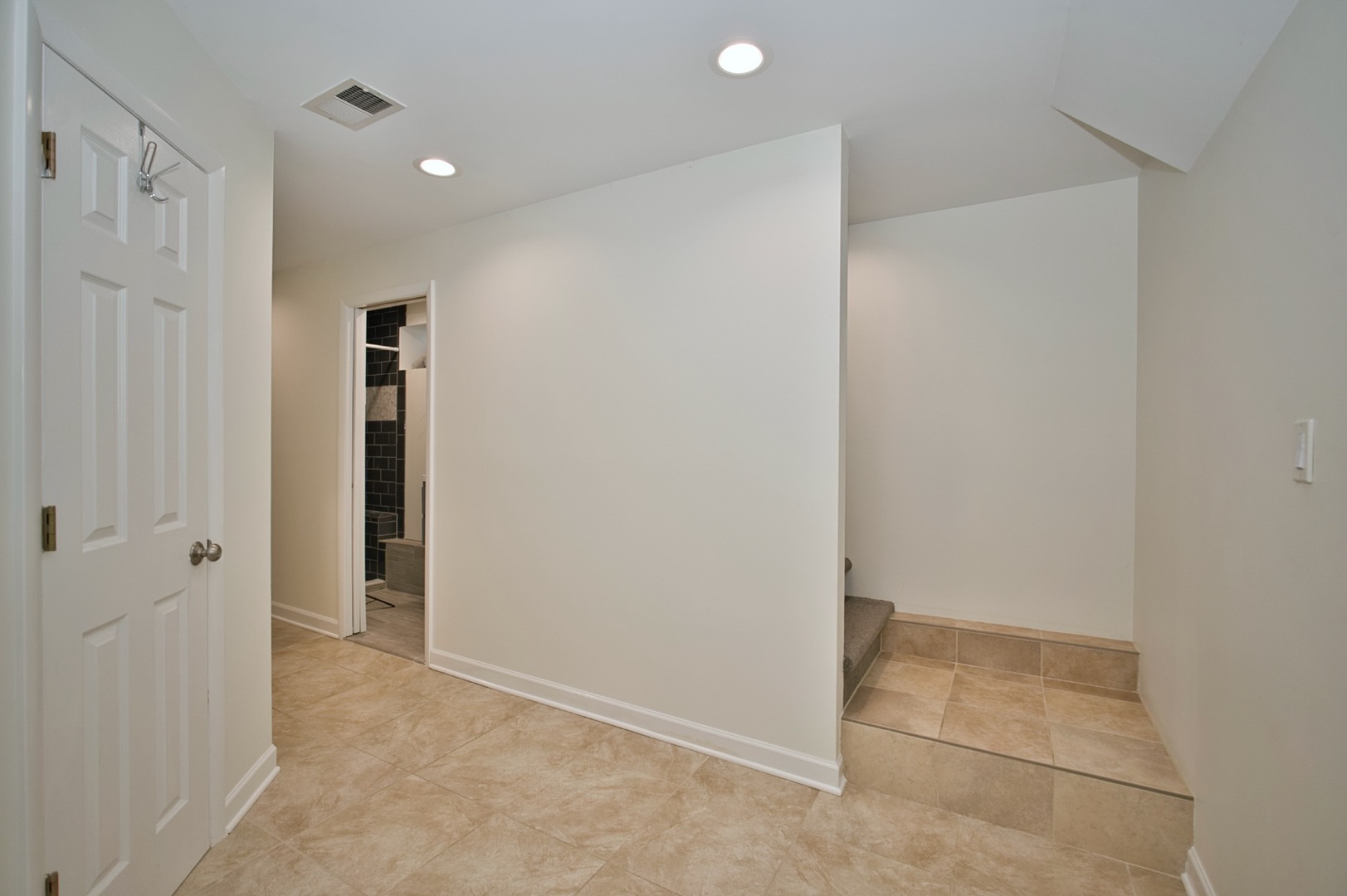 5936 North Melvina Avenue Chicago IL 60646