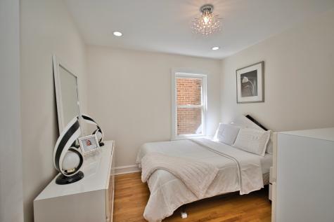 5936 North Melvina Avenue Chicago IL 60646