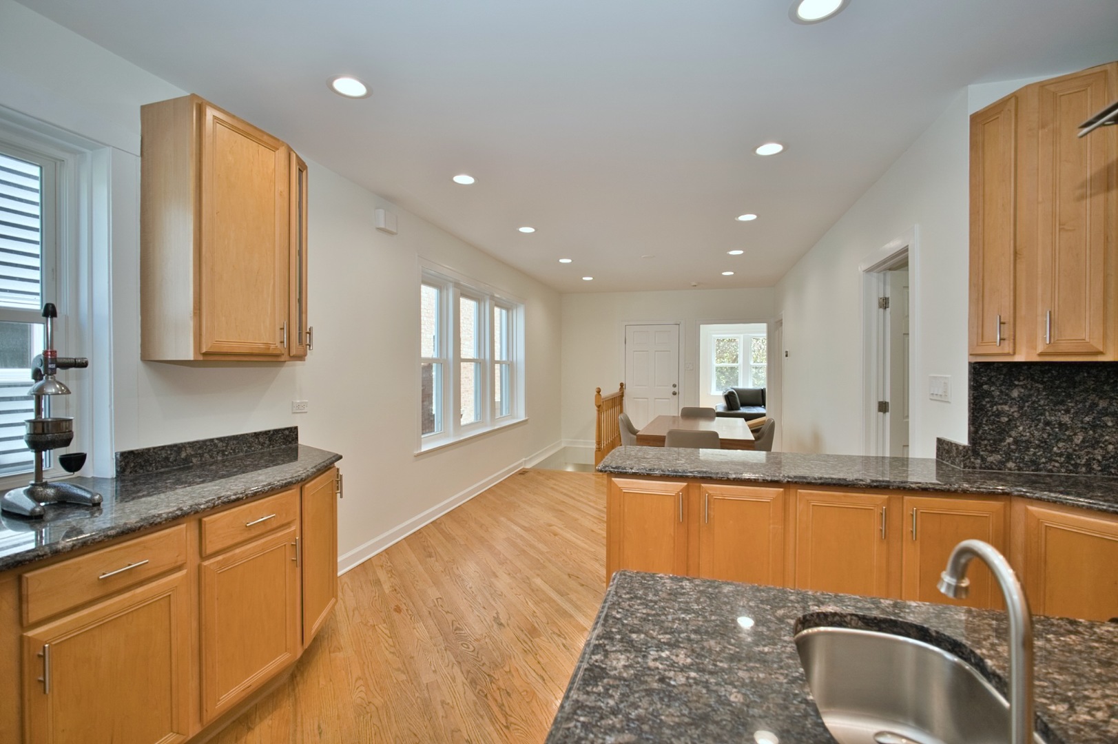 5936 North Melvina Avenue Chicago IL 60646