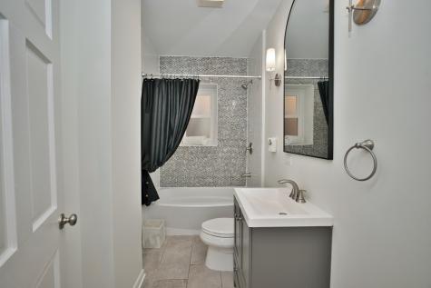 5936 North Melvina Avenue Chicago IL 60646