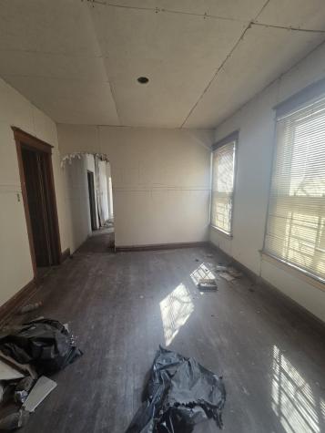 11705 South Lafayette Avenue Chicago IL 60628