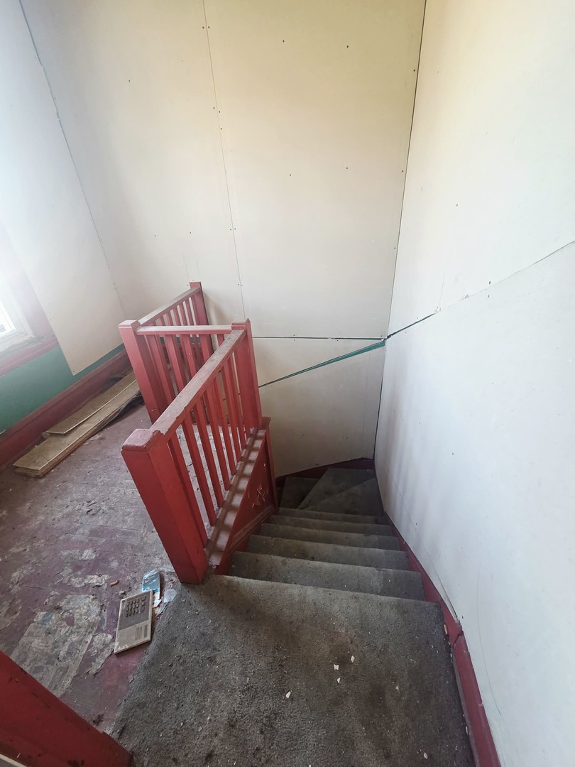 11705 South Lafayette Avenue Chicago IL 60628