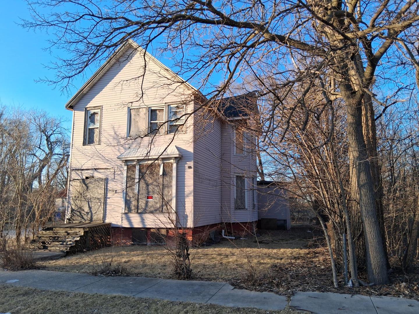 524 West 60th Street Chicago IL 60621