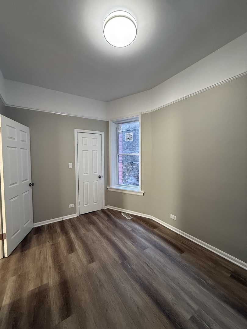 7144 South Saint Lawrence Avenue Chicago IL 60619