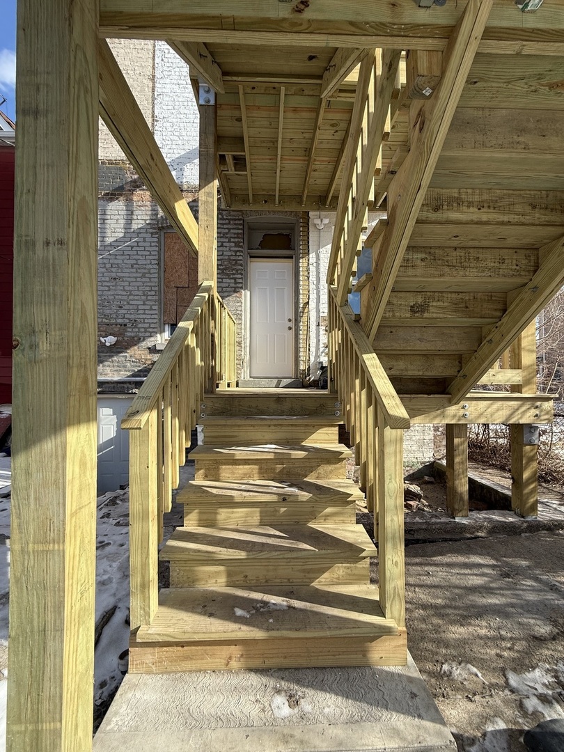 7144 South Saint Lawrence Avenue Chicago IL 60619