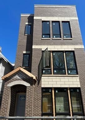 4217 South Indiana Avenue Chicago IL 60653