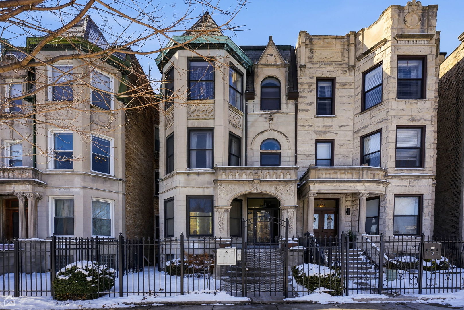 4736 South Prairie Avenue Chicago IL 60615