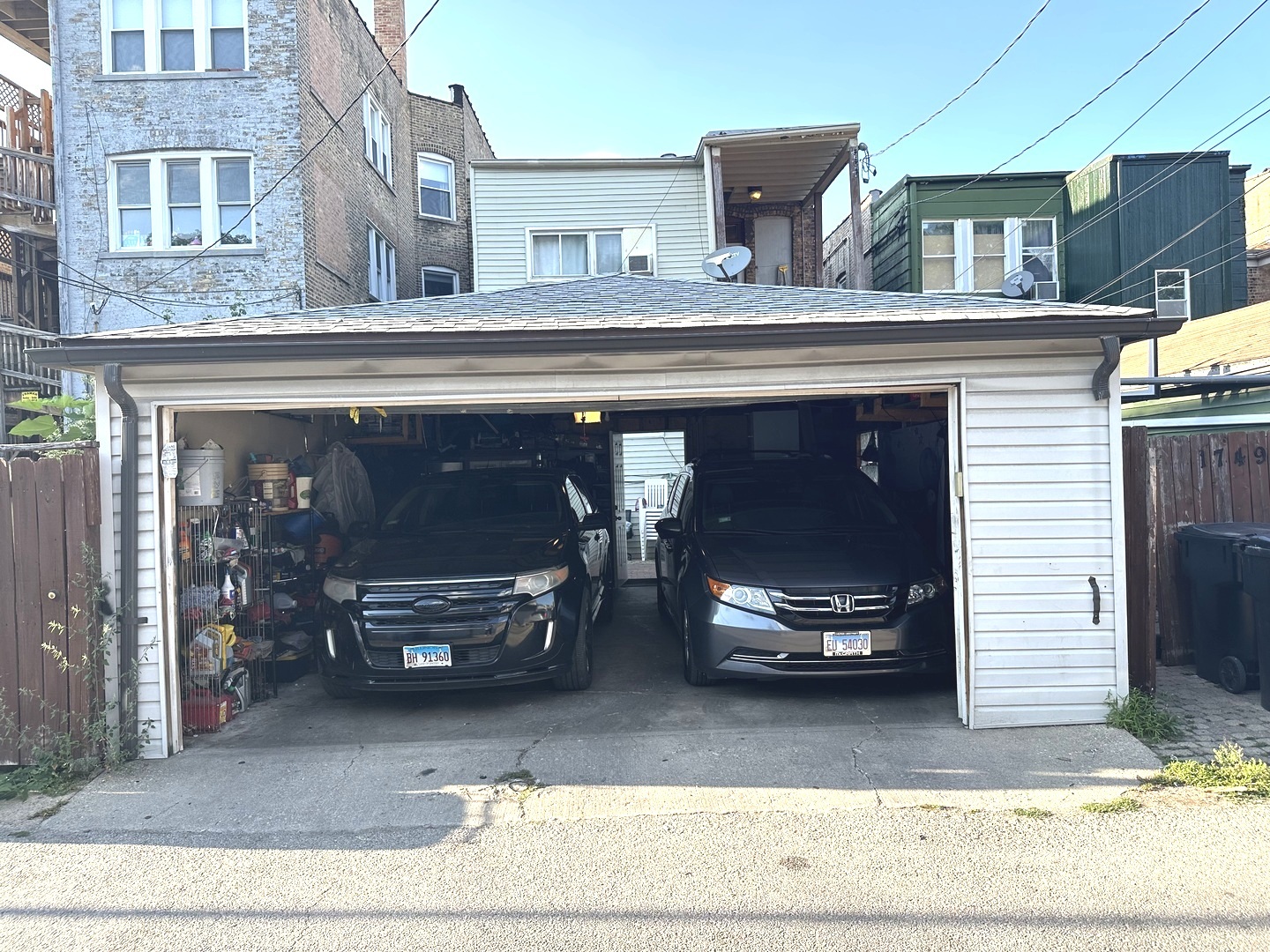 1749 West North Shore Avenue Chicago IL 60626