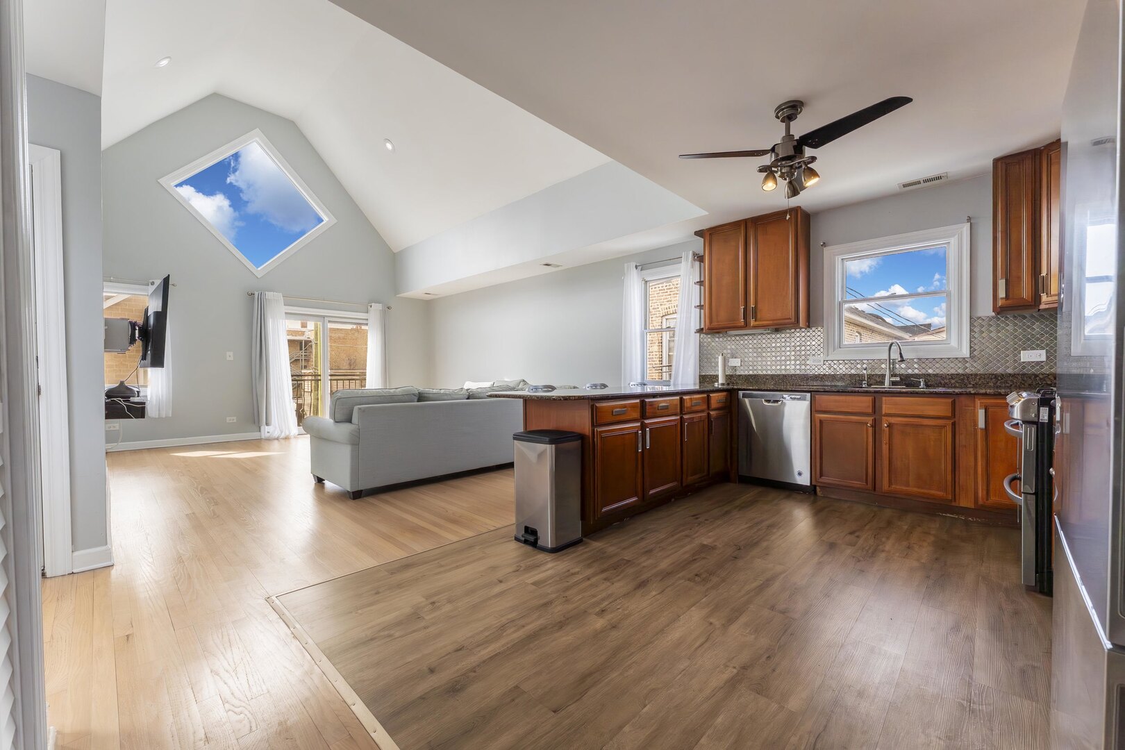 1024 West 18th Place Chicago IL 60608