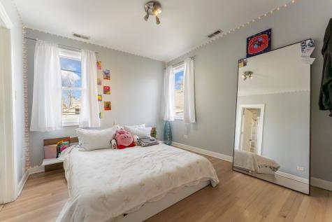 1024 West 18th Place Chicago IL 60608