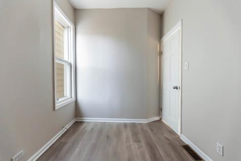 7728 South Maryland Avenue Chicago IL 60619
