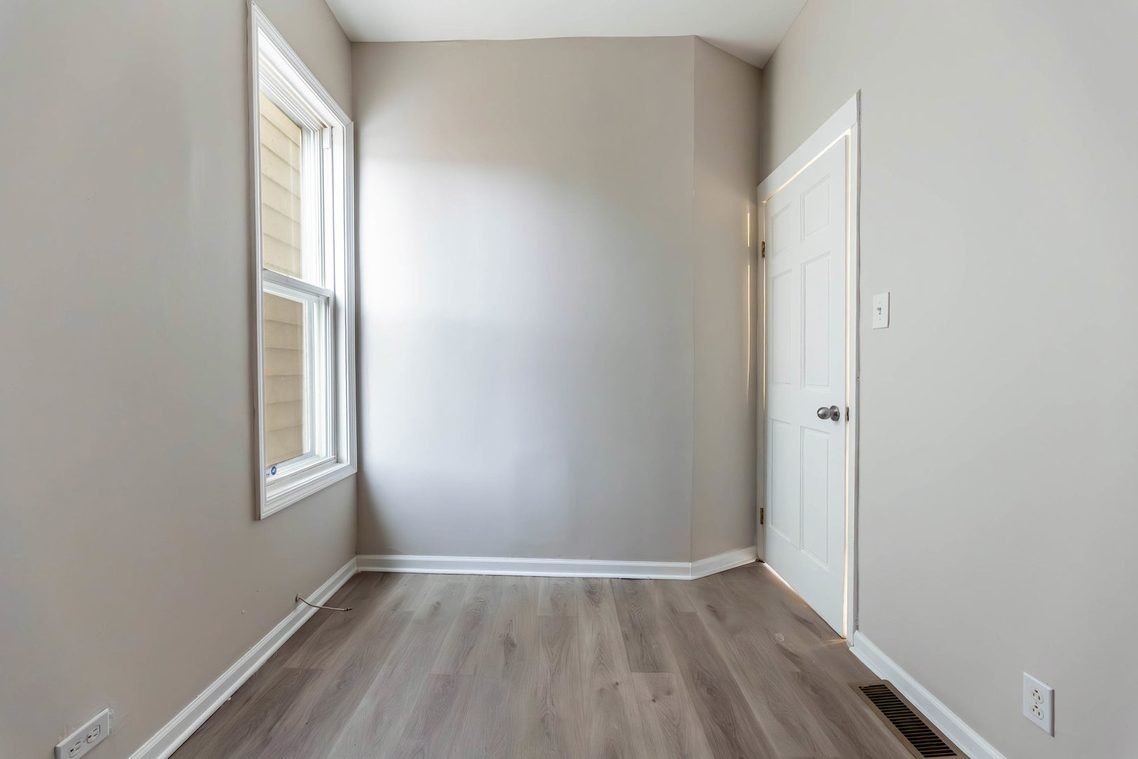 7728 South Maryland Avenue Chicago IL 60619