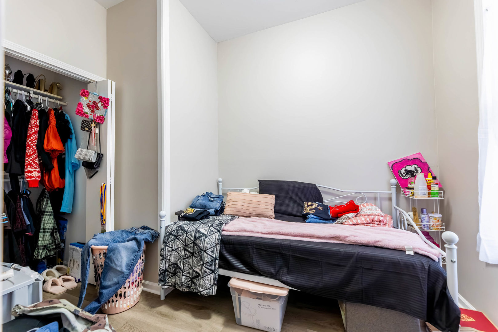 7728 South Maryland Avenue Chicago IL 60619