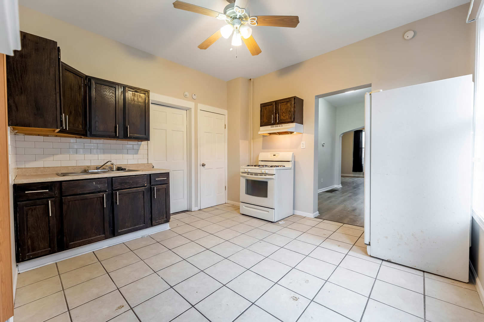 7728 South Maryland Avenue Chicago IL 60619