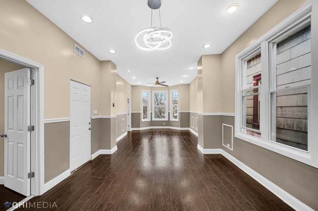 6822 South Langley Avenue Chicago IL 60637