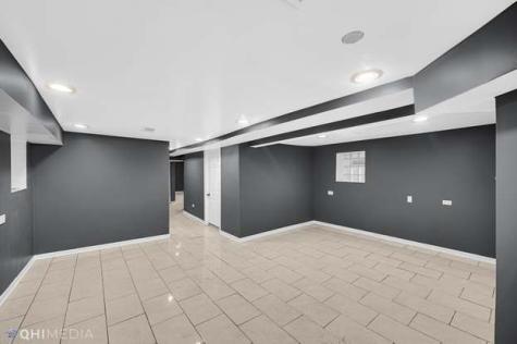 6822 South Langley Avenue Chicago IL 60637