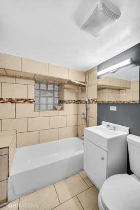 6822 South Langley Avenue Chicago IL 60637
