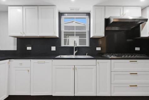 6145 West 54th Street Chicago IL 60638
