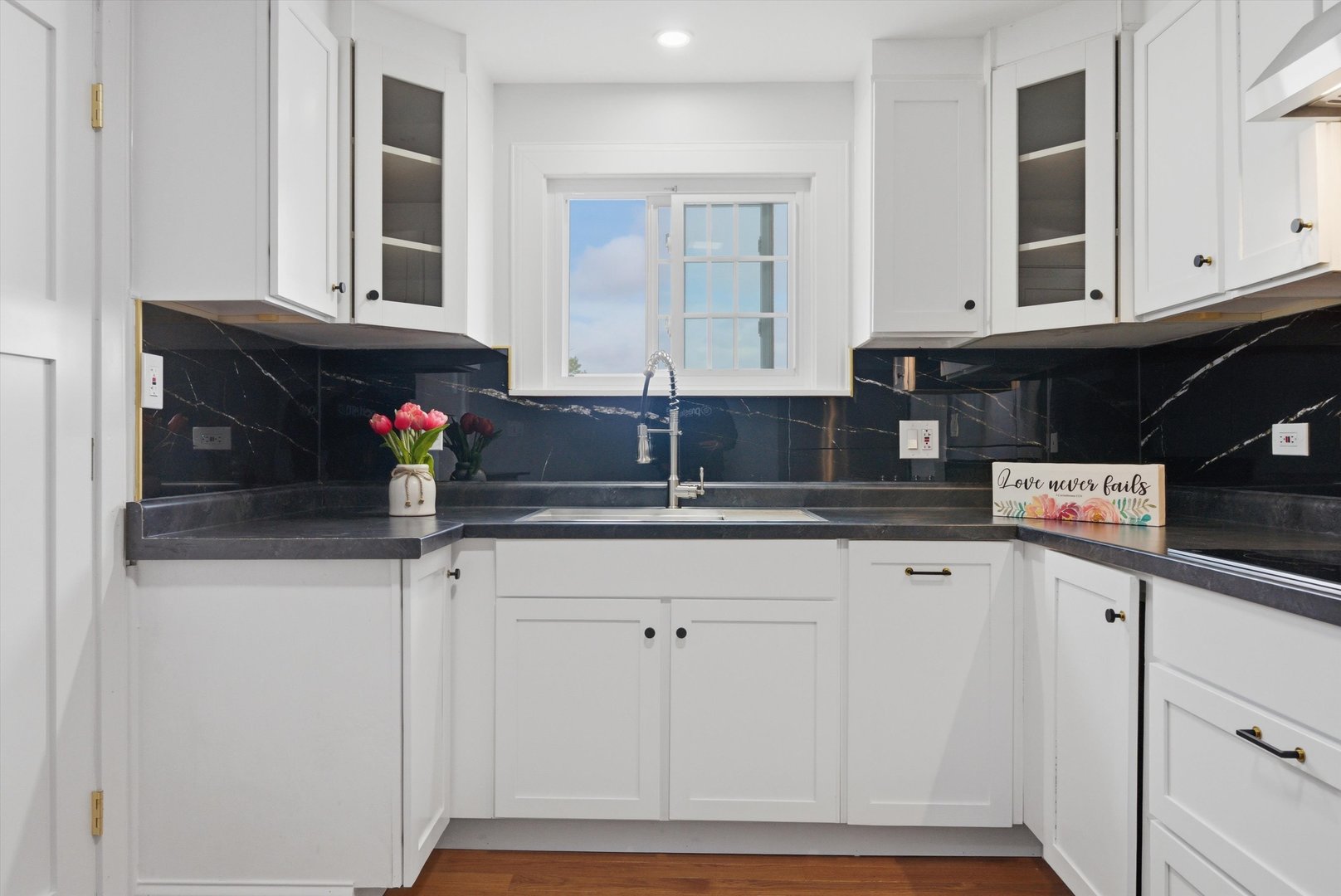 6145 West 54th Street Chicago IL 60638