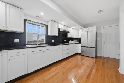 6145 West 54th Street Chicago IL 60638