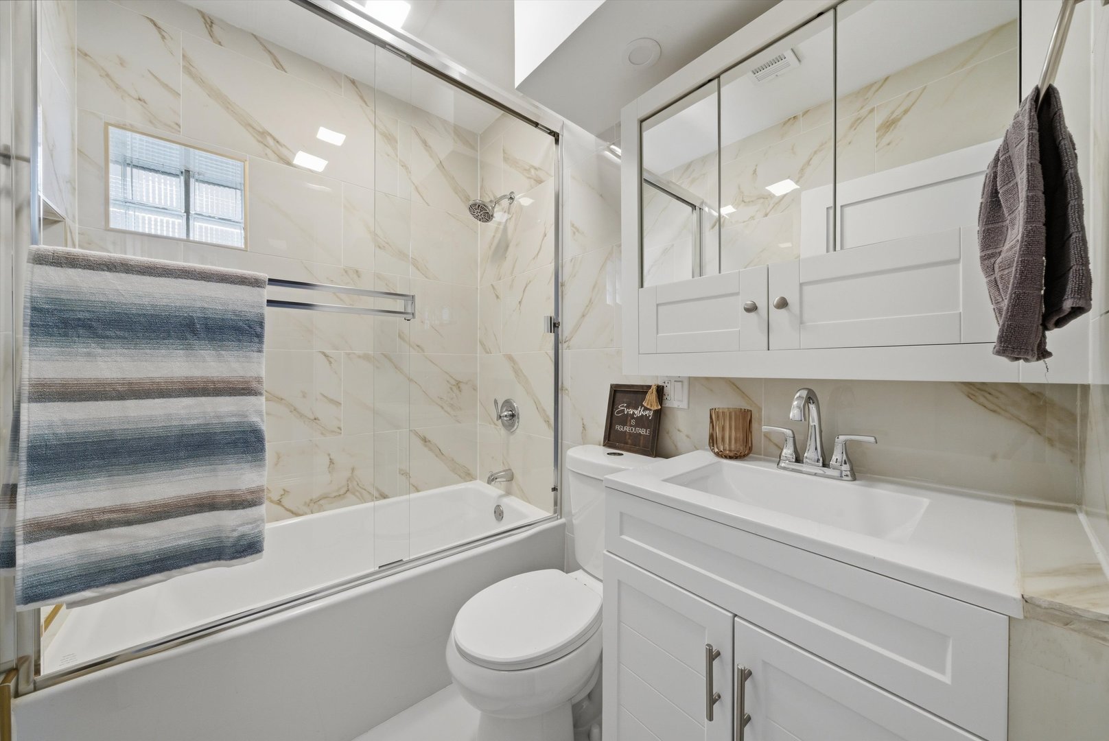 6145 West 54th Street Chicago IL 60638