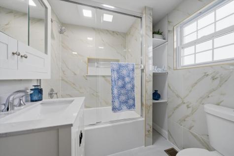 6145 West 54th Street Chicago IL 60638