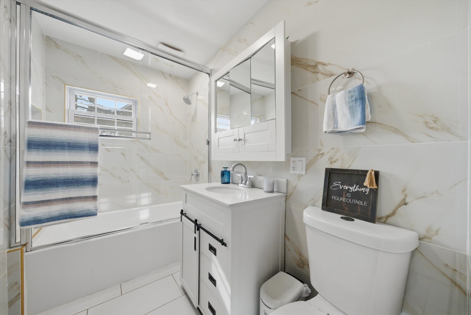 6145 West 54th Street Chicago IL 60638