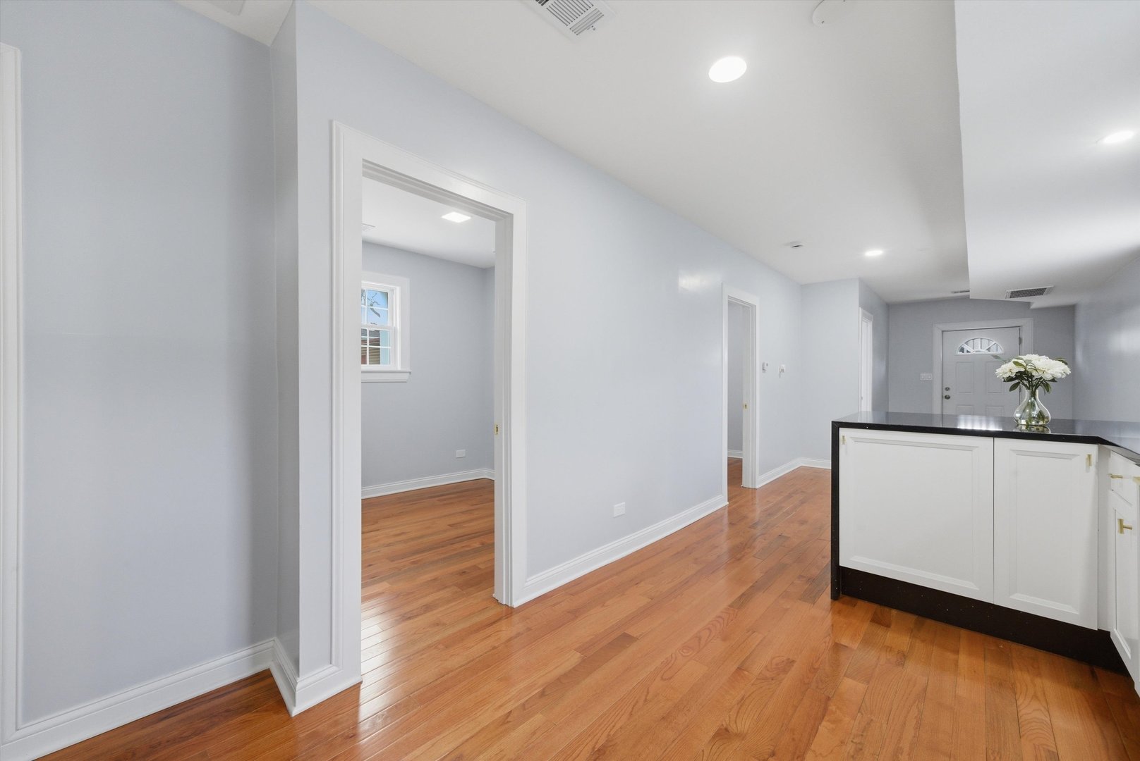 6145 West 54th Street Chicago IL 60638