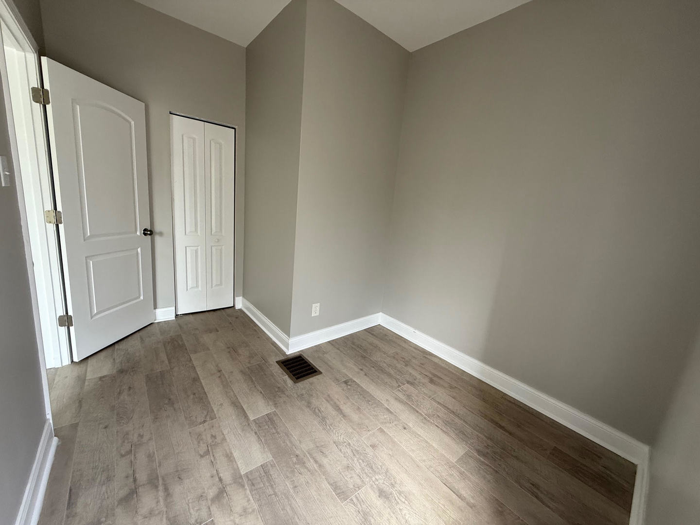 7436 South Langley Avenue Chicago IL 60619