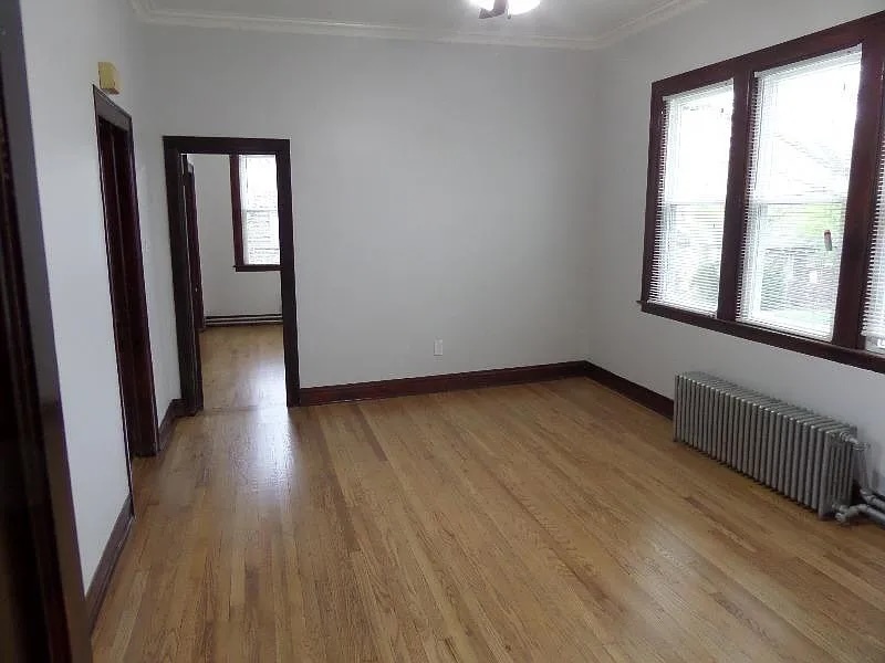 2836 East 84th Street Chicago IL 60617