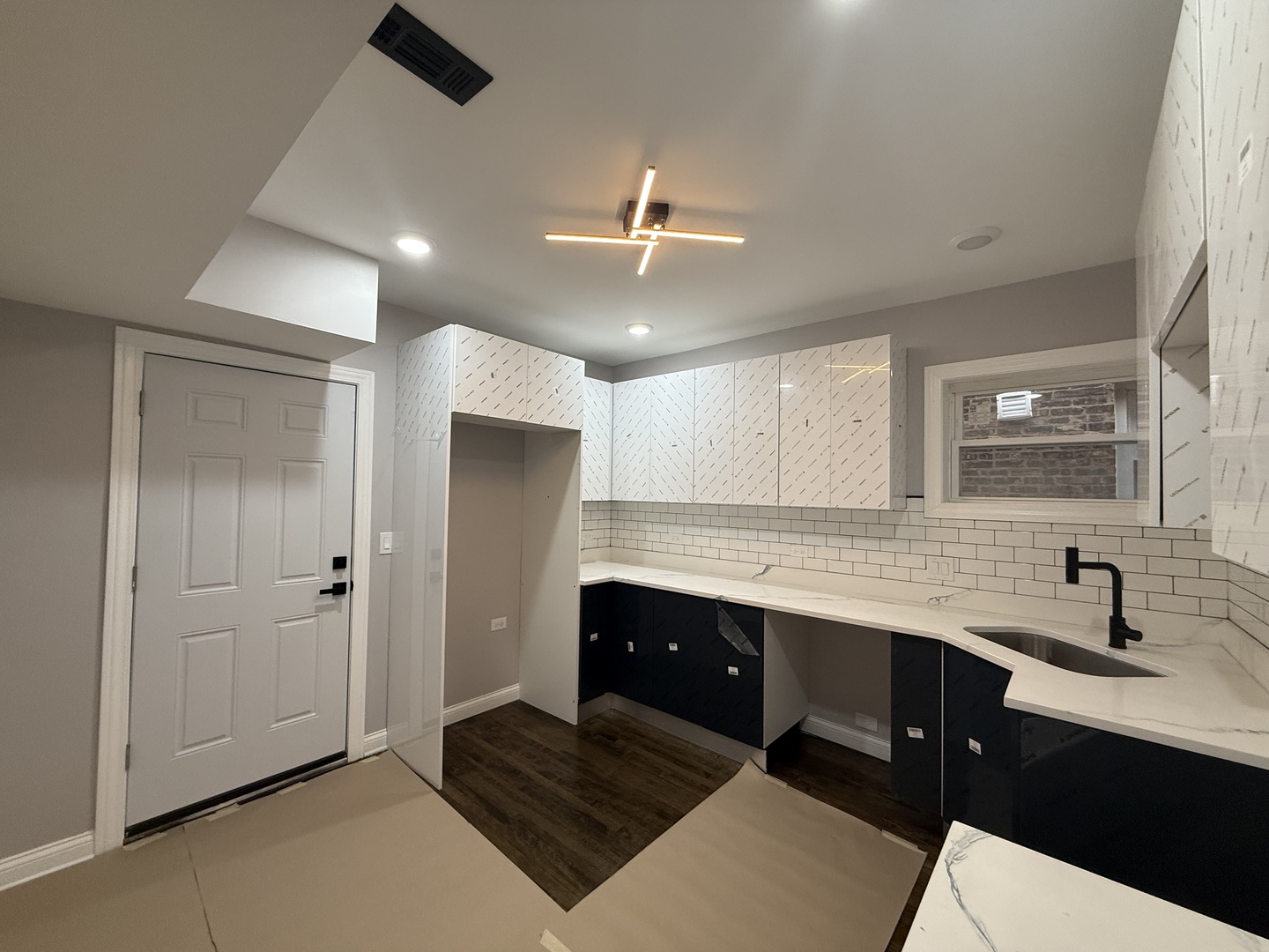 7932 South Champlain Avenue Chicago IL 60619