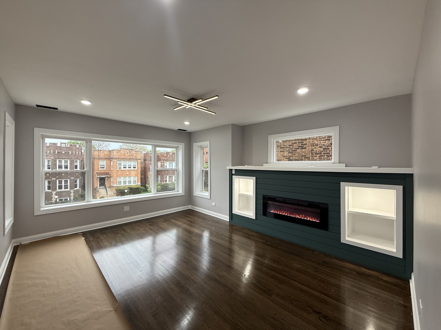 7932 South Champlain Avenue Chicago IL 60619