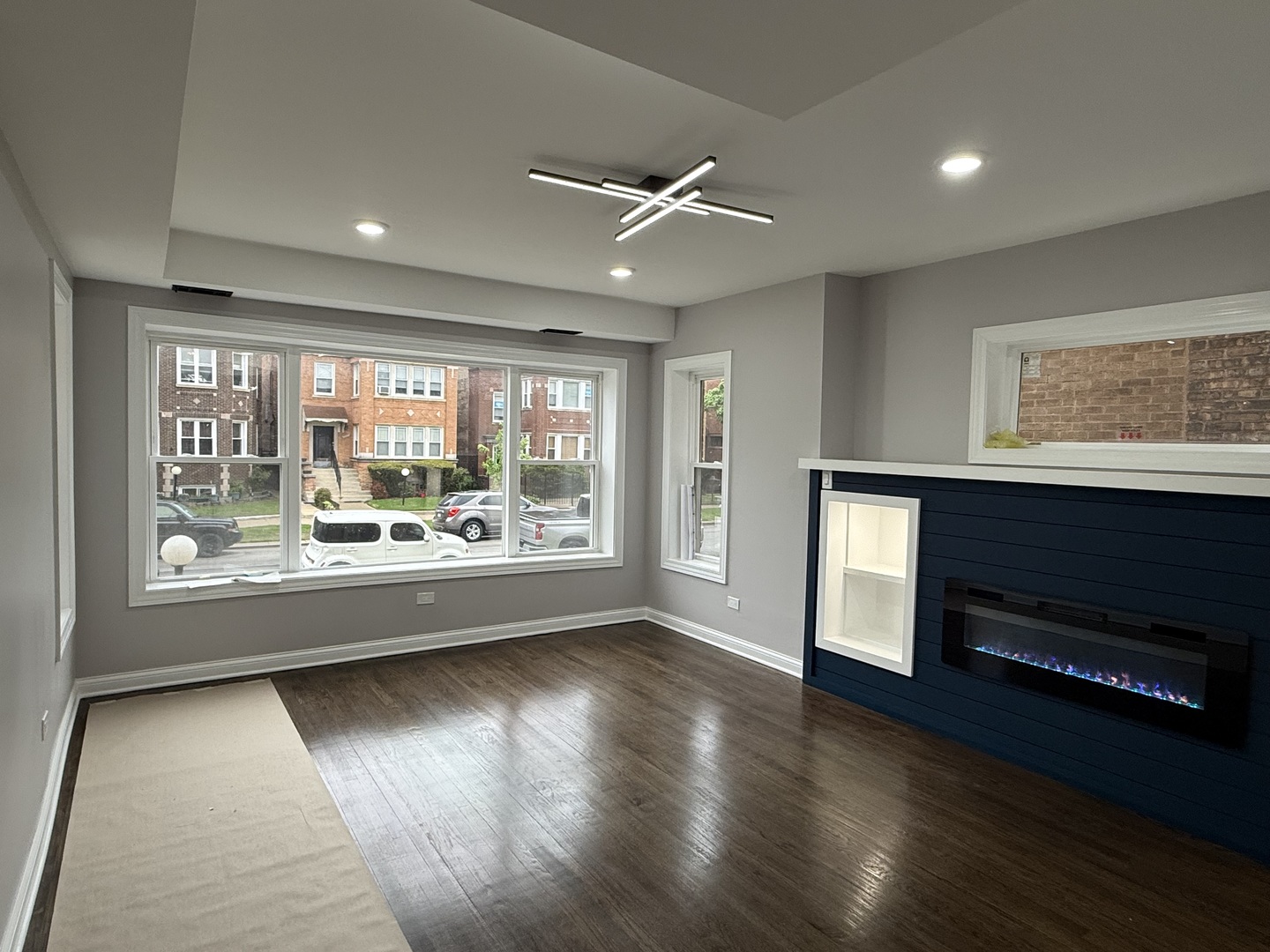 7932 South Champlain Avenue Chicago IL 60619