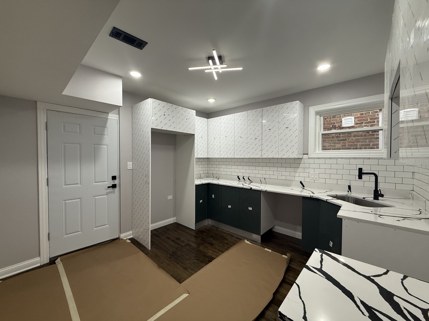 7932 South Champlain Avenue Chicago IL 60619