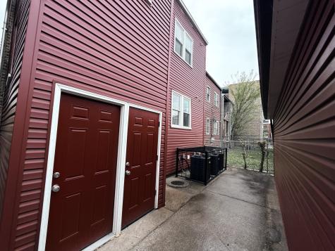 7932 South Champlain Avenue Chicago IL 60619