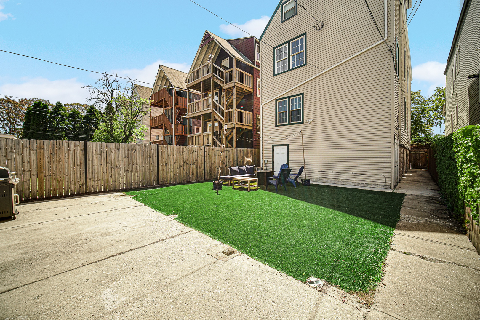 3850 West Diversey Avenue Chicago IL 60647