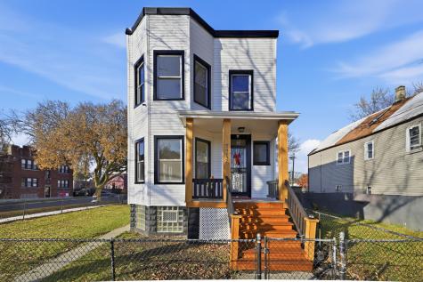 7256 South May Street Chicago IL 60621