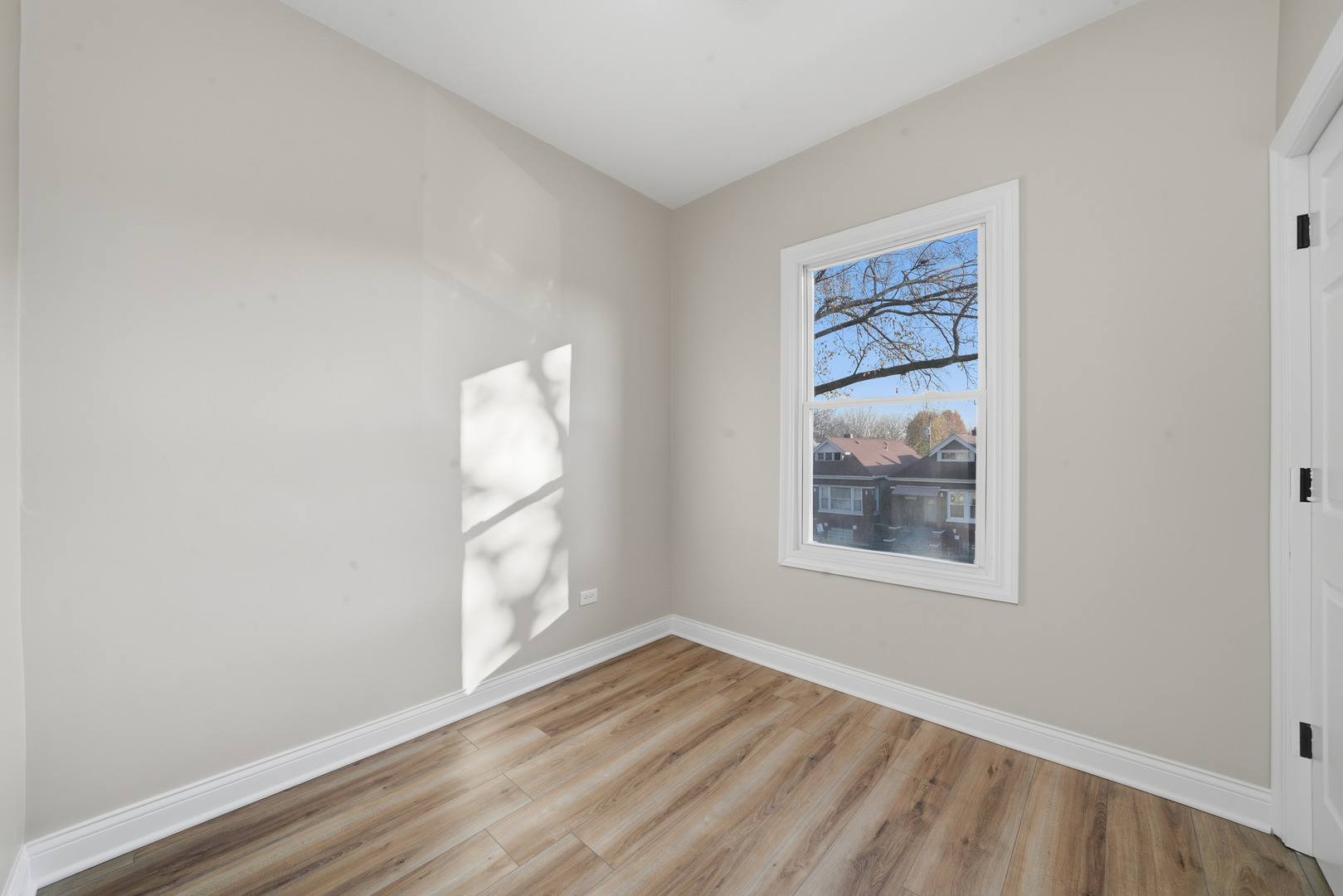 7256 South May Street Chicago IL 60621