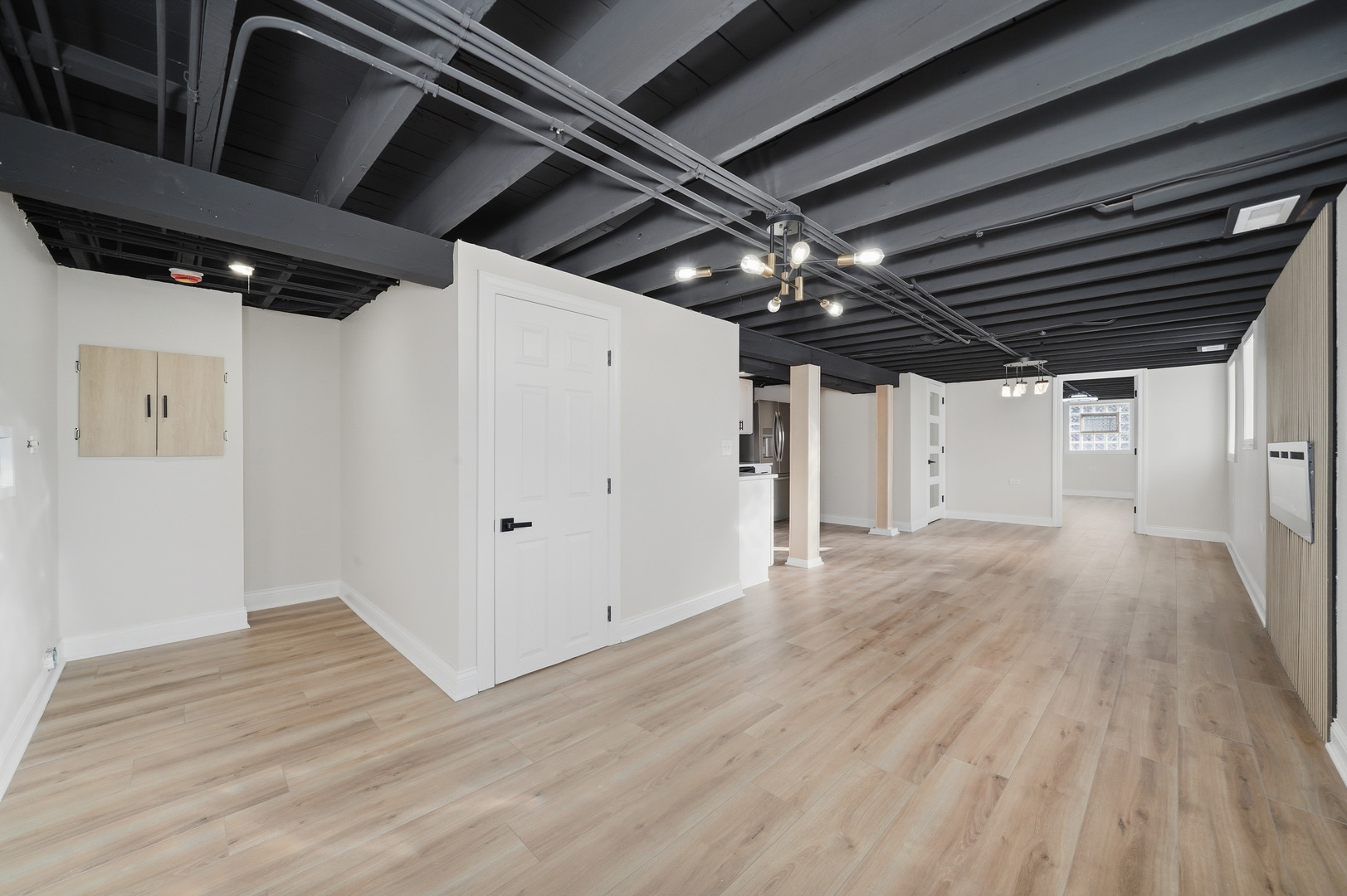 7256 South May Street Chicago IL 60621