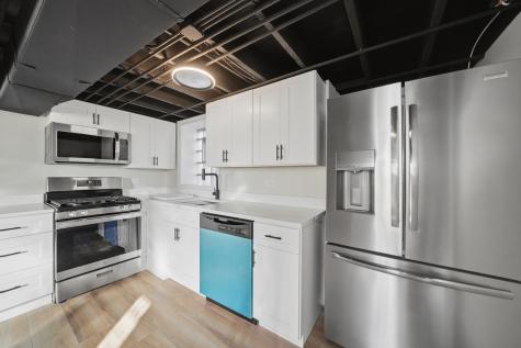 7256 South May Street Chicago IL 60621