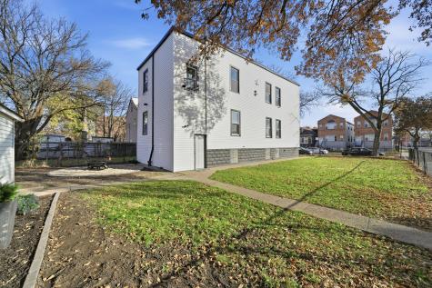 7256 South May Street Chicago IL 60621