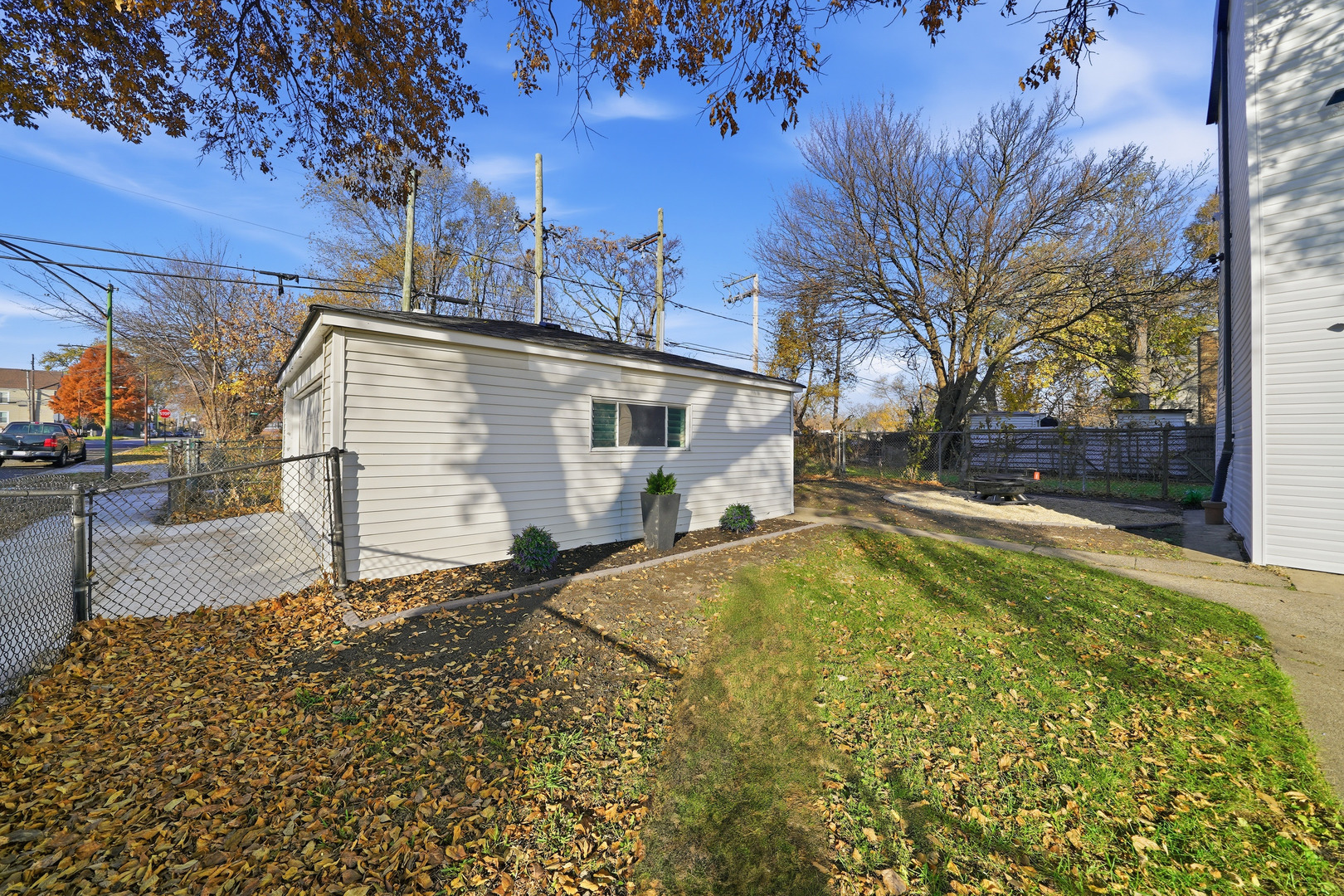 7256 South May Street Chicago IL 60621