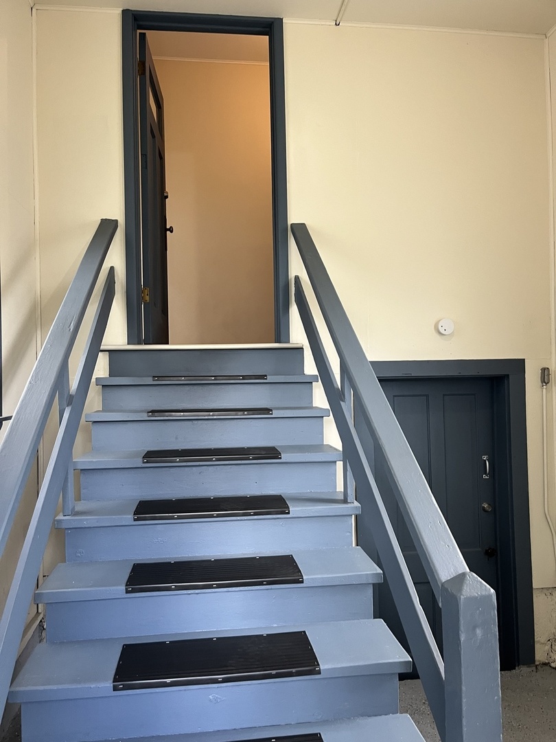 10653 South Mackinaw Avenue Chicago IL 60617