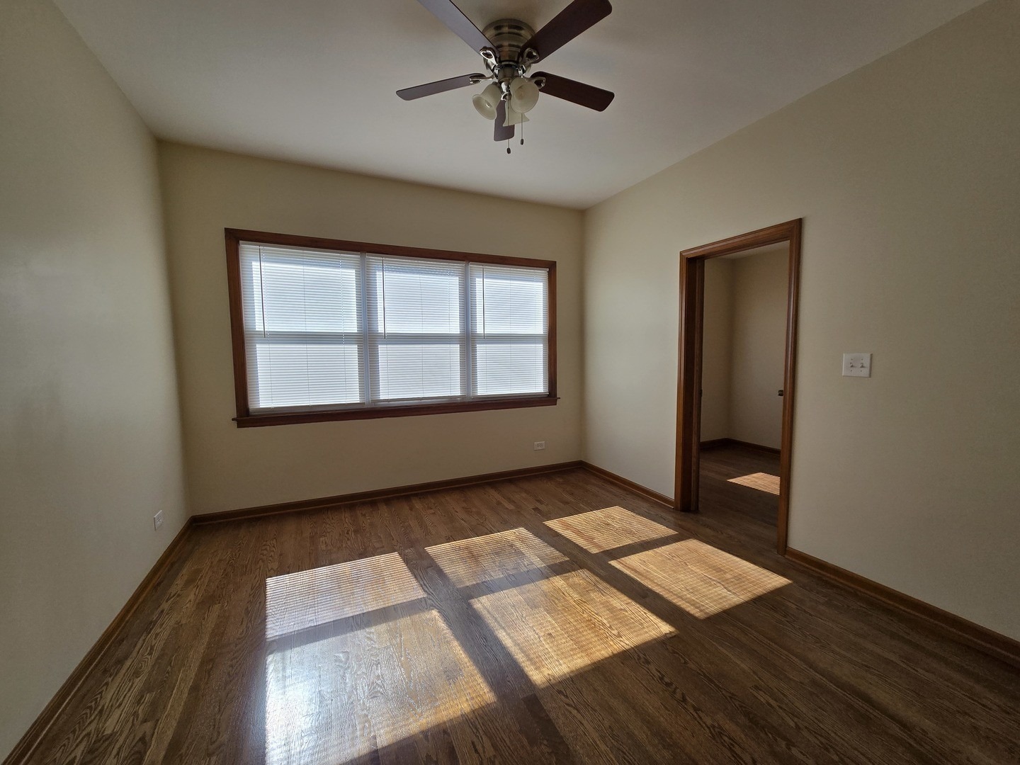 10653 South Mackinaw Avenue Chicago IL 60617
