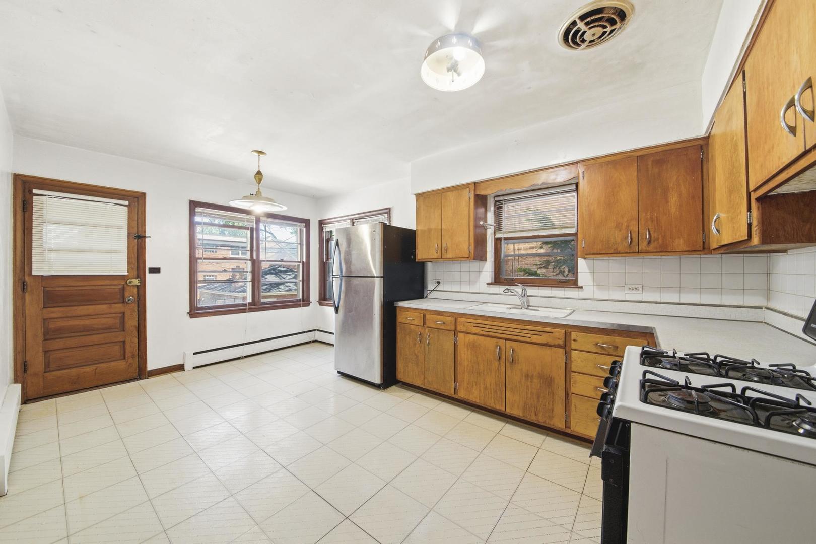 6840 West Diversey Avenue Chicago IL 60707